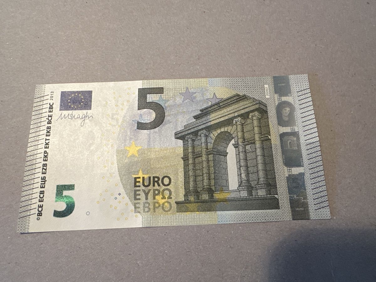 Banconote: 5 Euro Note 2013, UNZ – Nuovo (secondo la descrizione) da Zollikofen venduto da Wpelikan