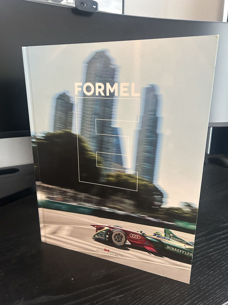 Bücher: Formel E Buch "VON URBANER ACTION" guter Zustand – Gebraucht aus Seon von knt_1717
