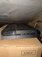 Playstation 4 Konsole mit 2 Controllern guter Zustand