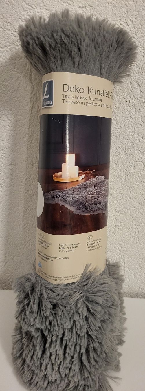 Teppiche: Tappetino sintetico nuovo – Neu und originalverpackt aus Giubiasco von fas_b82x