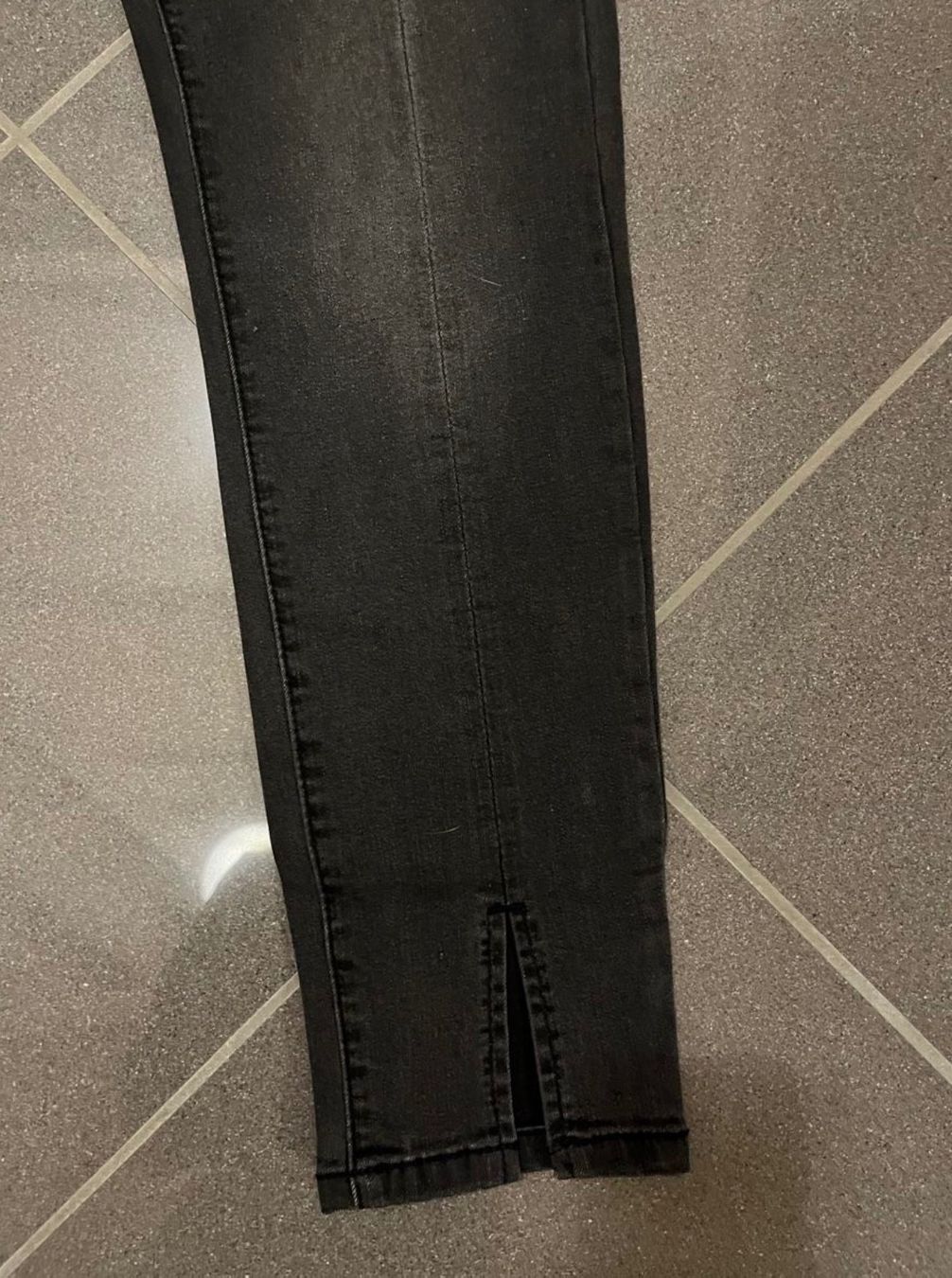 Jeans: Jeans mit Schlitzen, Chicoree XS – Nuovo (secondo la descrizione) da Wetzikon ZH venduto da dor_rmq2 3
