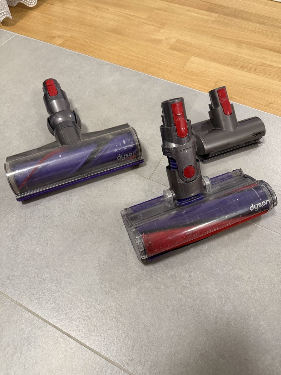 Dyson Altro per la casa: Dyson brosses V7 - V15 – Usato da Meyrin venduto da SA_3006 1