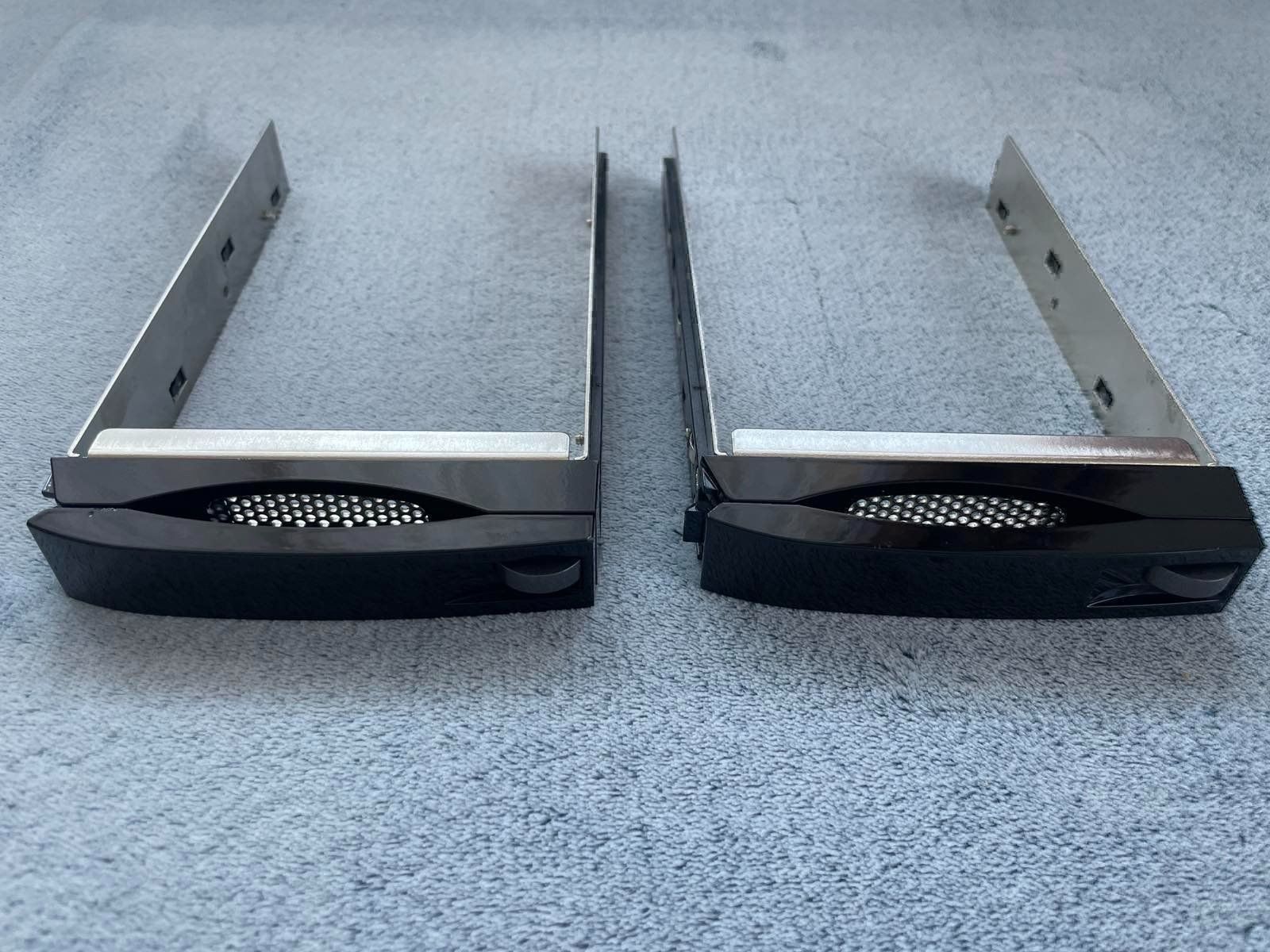 Dischi rigidi: 2 HDD Server Halterung – Usato da MAGDEN venduto da GoldenEagle2020