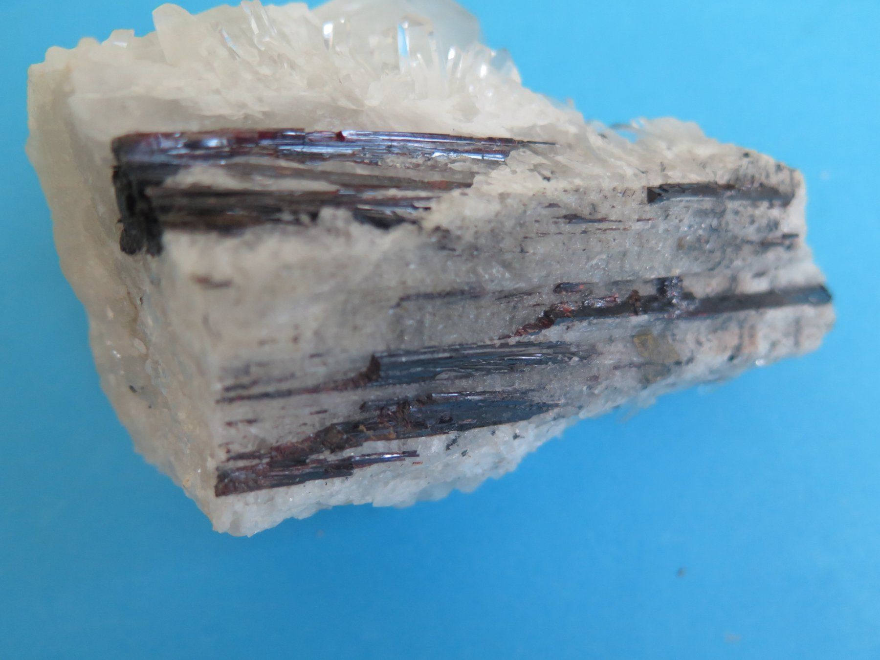 Minerali & Pietre curative: Quarz mit Hübnerit 463 gr. von Peru – Usato da Schaffhausen venduto da Yamakana51L8736OQ8 7