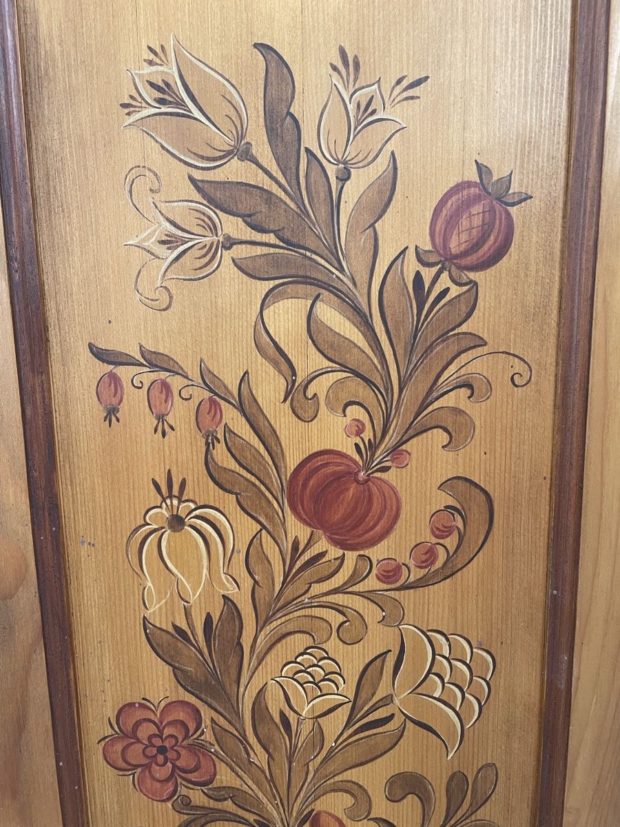 Armadi: Kasten, Holz mit Blumenmotiv – Usato da Stäfa venduto da Tigerli2010 3