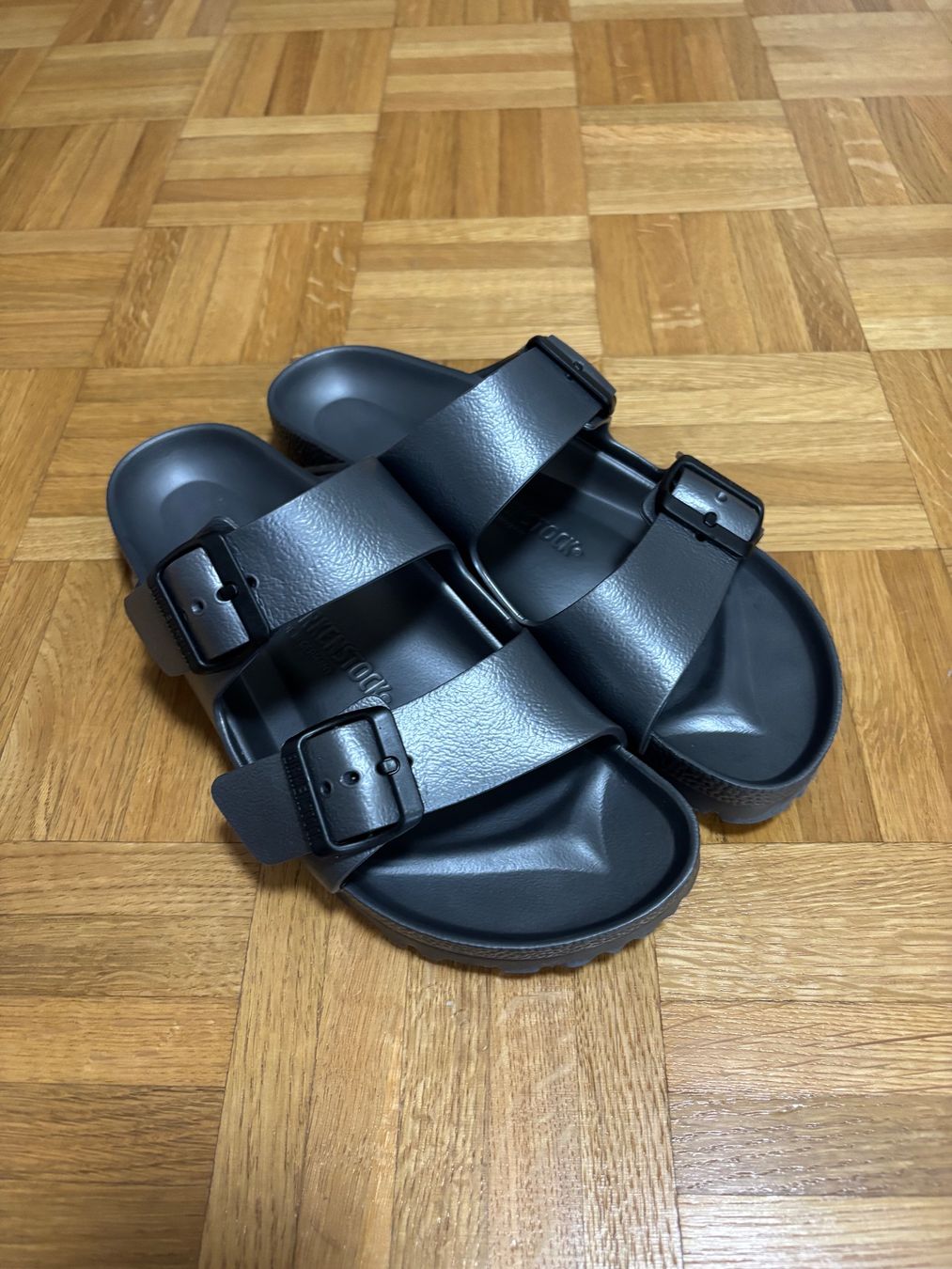 Birkenstock Scarpe da uomo: Birkenstock Arizona Eva – Usato da Luzern venduto da naome
