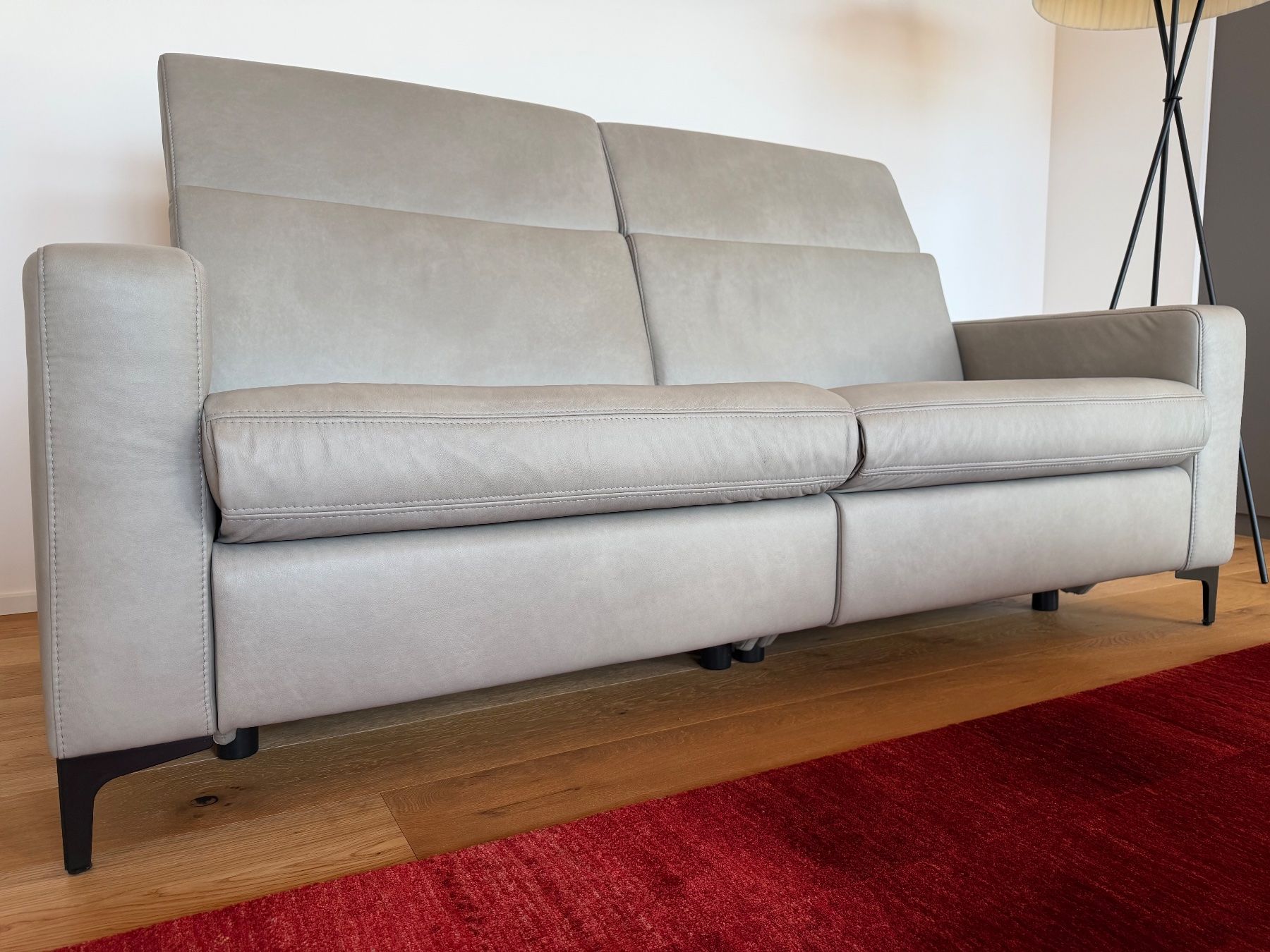 Farben: Sofa 2.5 Sitz Leder hellgrau – Neu (gemäss Beschreibung) aus Gunten von Heinz016 3