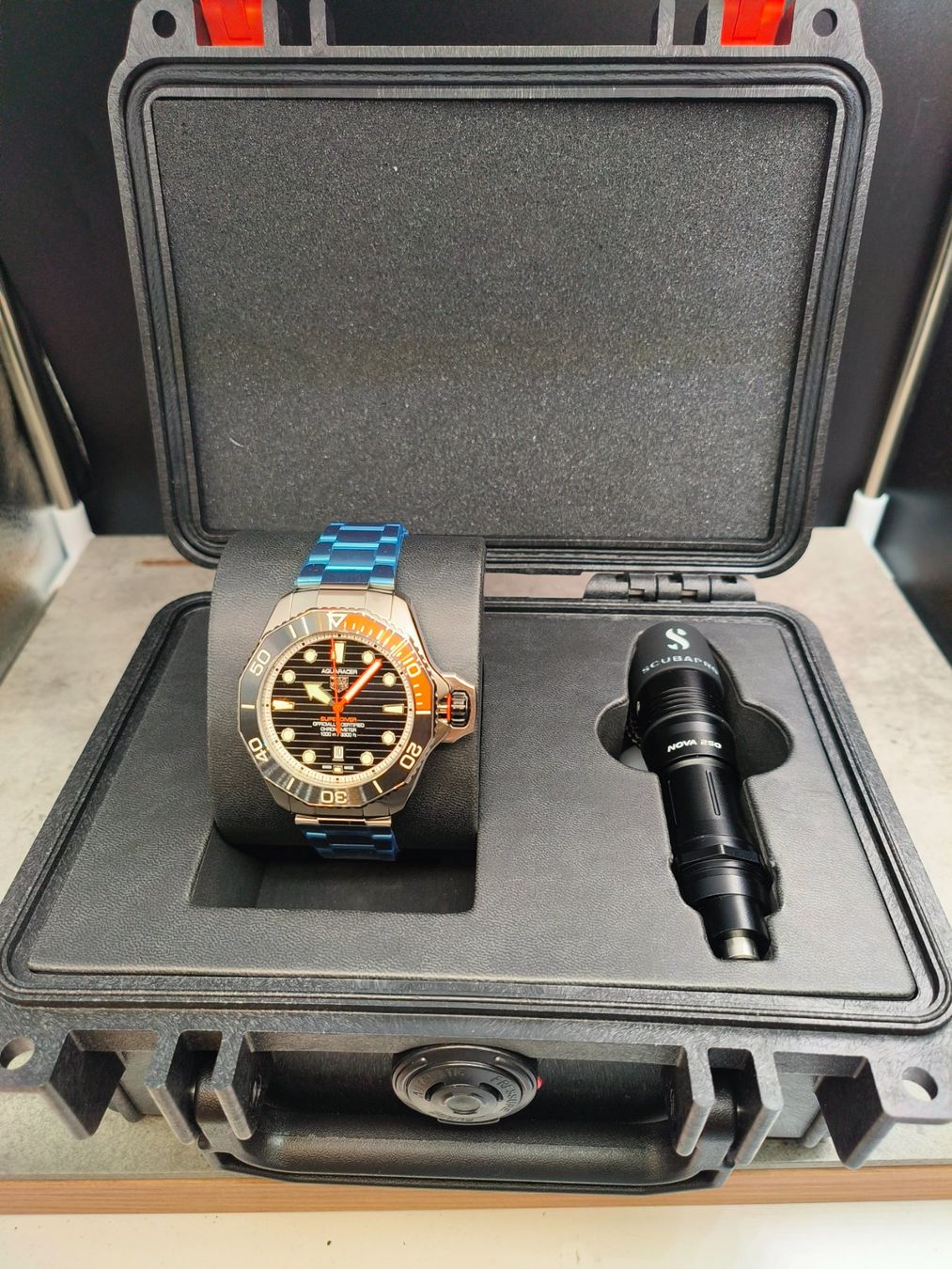 Tag Heuer Uhren: TAG Heuer – Neu und originalverpackt aus La Chaux-de-Fonds von curtitswisswatches 3