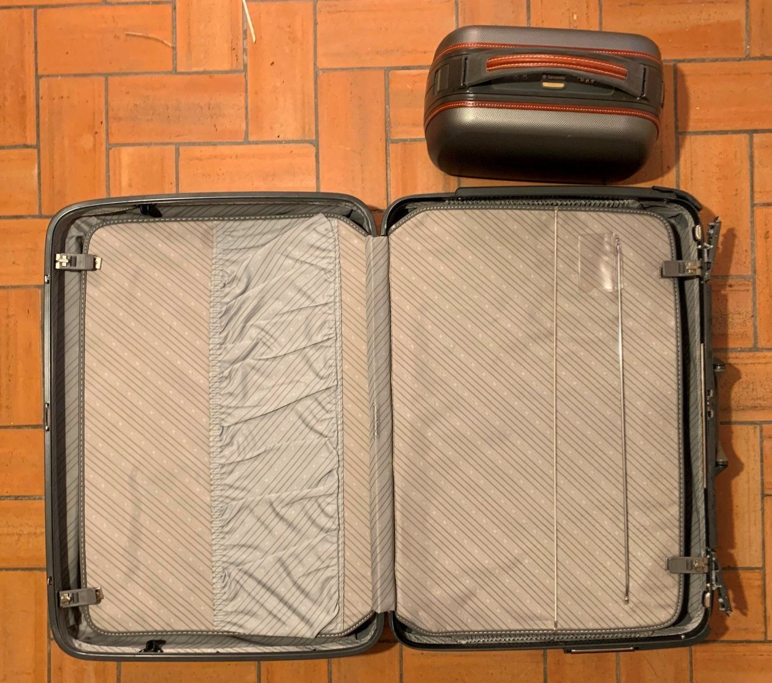 Reisekoffer: Samsonite Hartschalenkoffer – Gebraucht aus Lodrino von Stema 2
