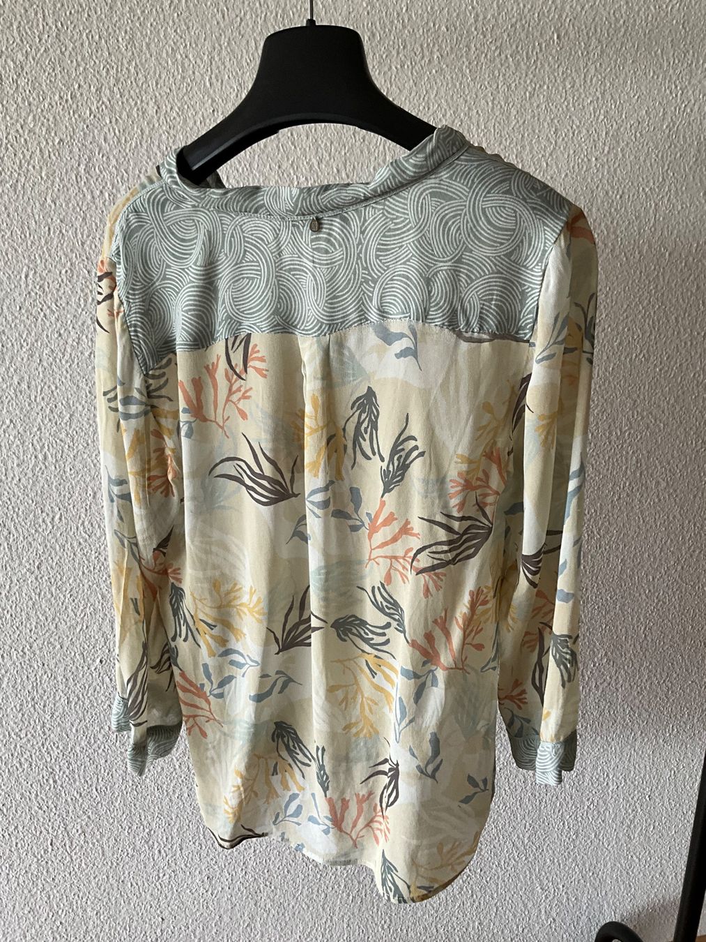 Nile Camicette: Bluse NILE Gr. S – Usato da Muri b. Bern venduto da SmuriS 1