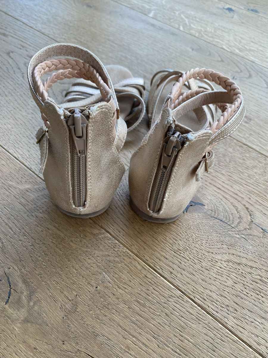 Scarpe per ragazze: Sandalen "Fullstop" Grösse 32, Mädchen – Usato da Watt venduto da yaelD 5