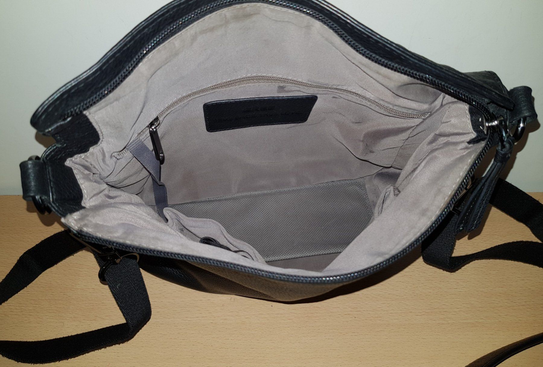 Bree Rucksäcke: Bree Leder Rucksack/Umhängetasche – Gebraucht aus Basel von Birs868 5