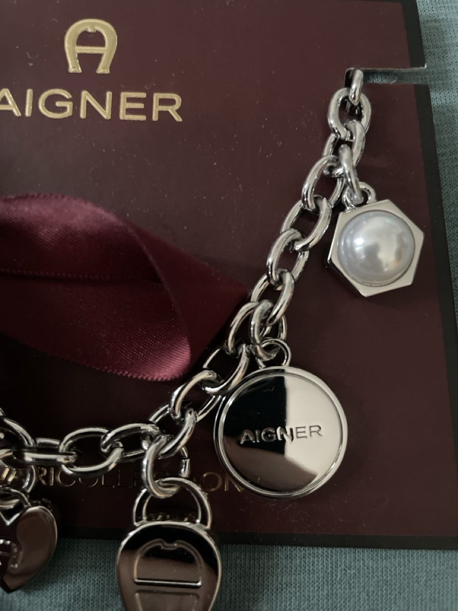 Ciondoli: Aigner Silber Charm neuwertig original – Nuovo e nell'imballaggio originale da Basel venduto da Blumi_13 4