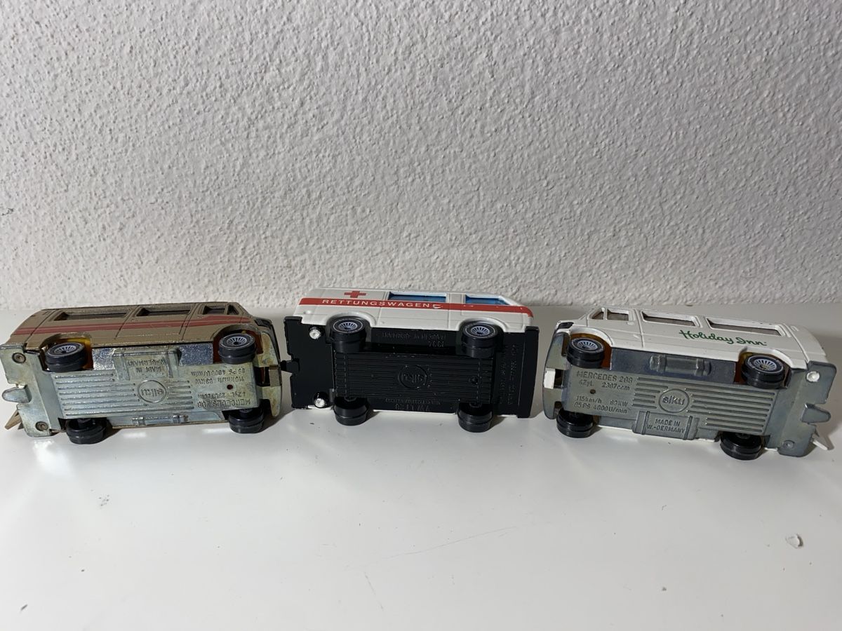 Siku Modellini d'auto: Siku 3 Autos – Usato da Winterthur venduto da ben_9vxx 4