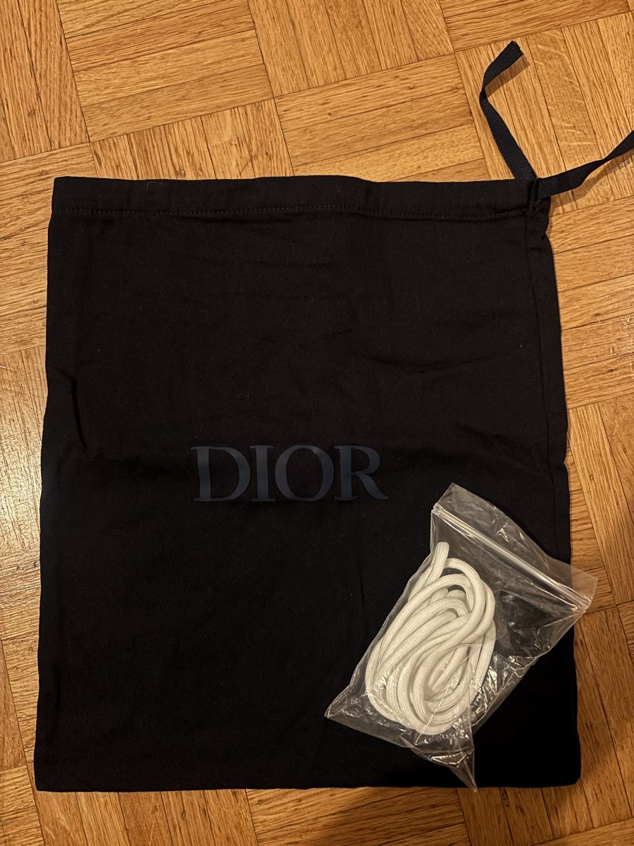 Dior Herrenschuhe: Dior Homme B22 blanches – Neu (gemäss Beschreibung) aus Chêne-Bougeries von sor_9rzp 9