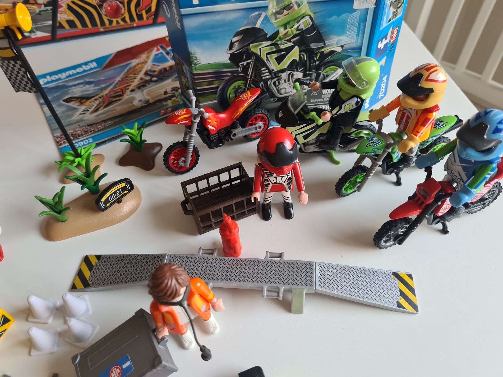 Playmobil Spielzeuge: Playmobil Set 70902 + 70204 + weitere – Gebraucht aus Steinhausen von MilaB 9