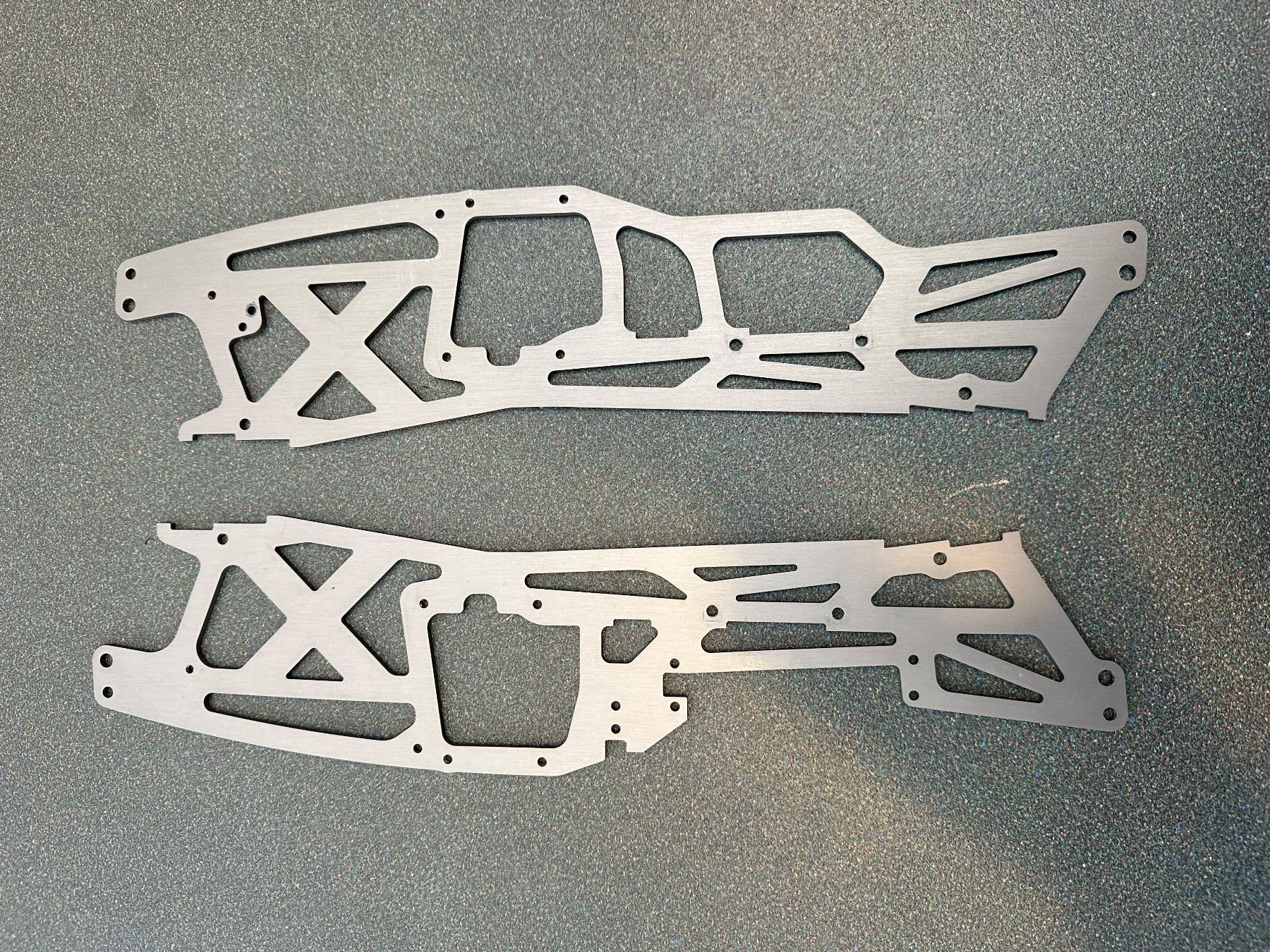 HPI Modellismo RC: HPI Savage 1:8 XL Chassis frame – Usato da Chiasso venduto da Carrara-Modellismo 1