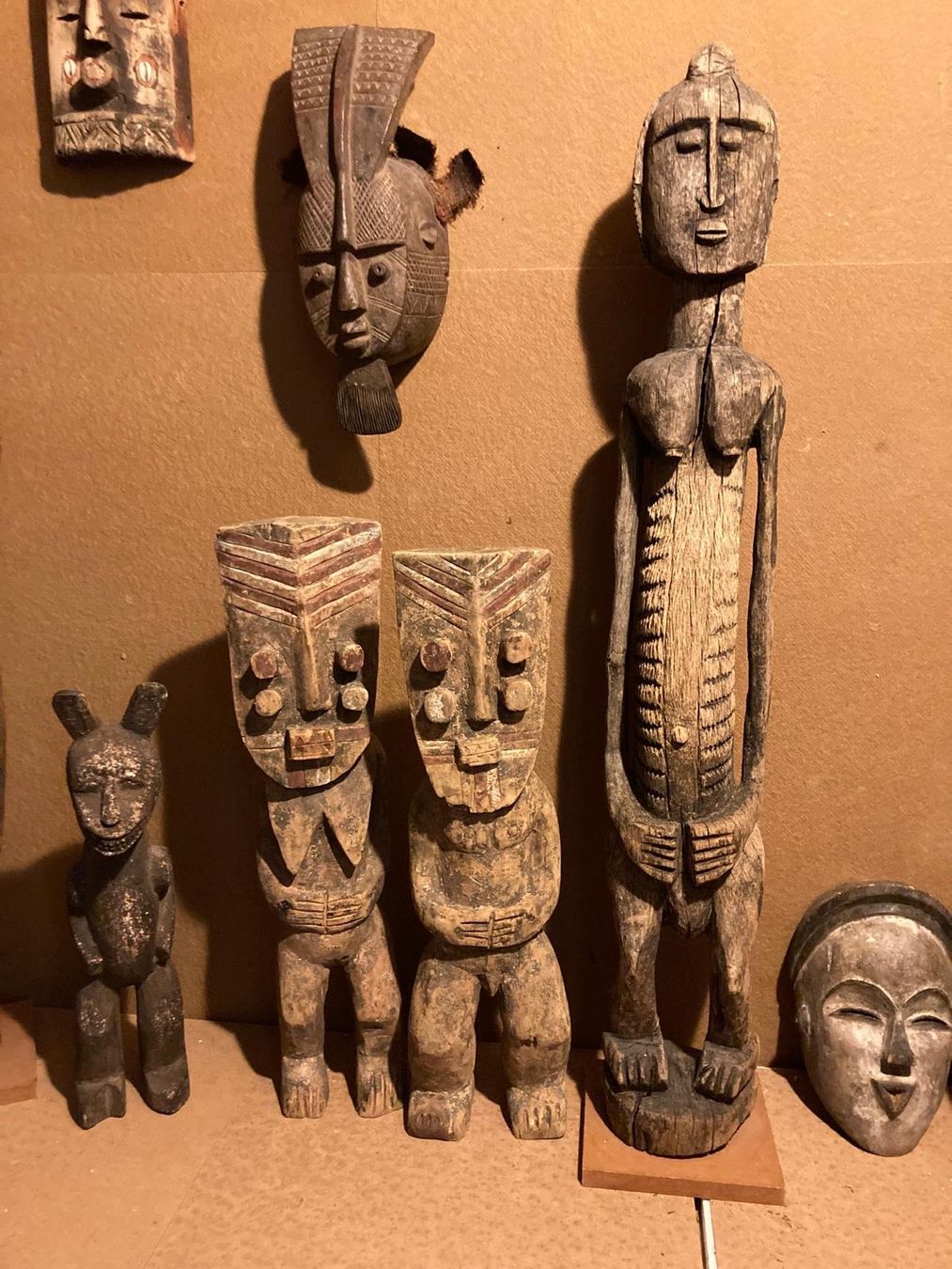 Arte internazionale: Art africain – Usato da Aigle venduto da mad_6qzx 4
