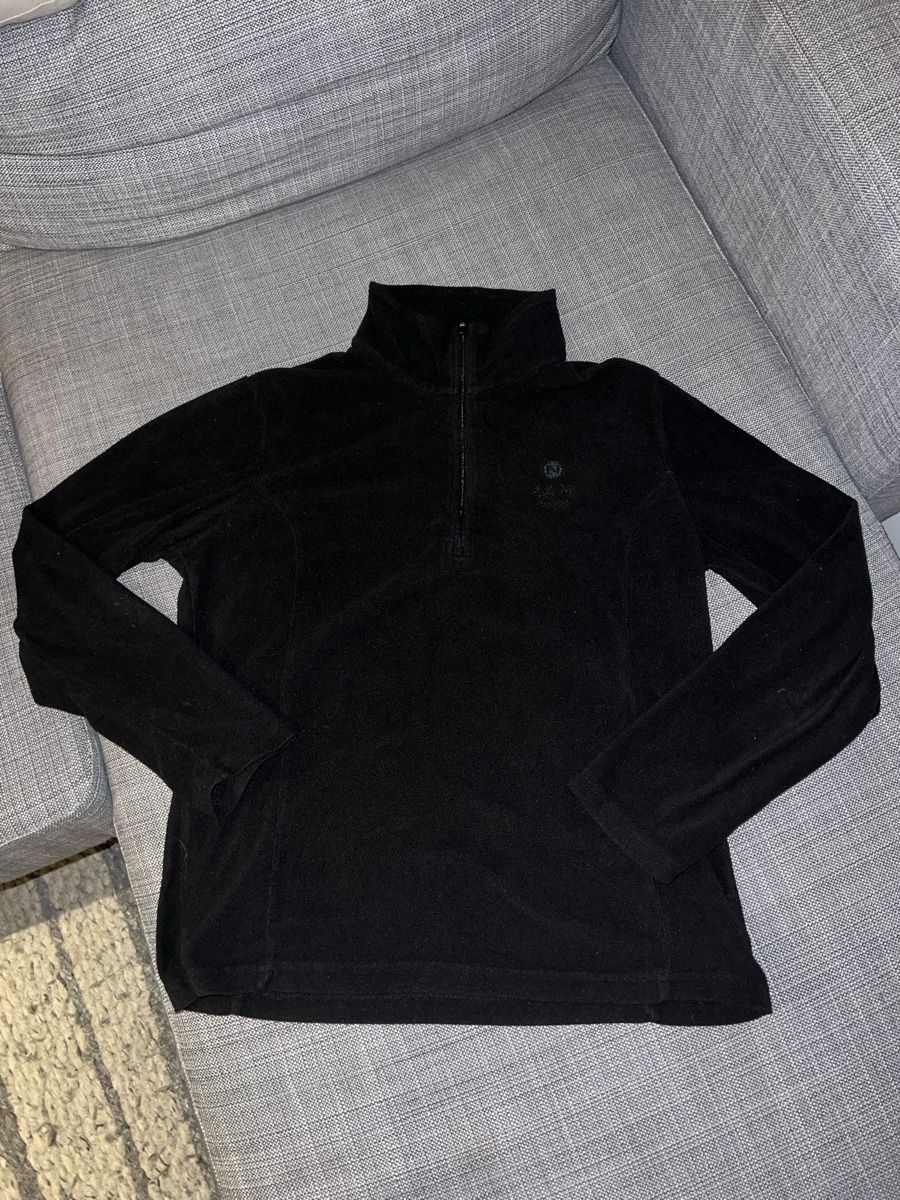 Pullover & Sweatshirts: 46 Nord/46N Schwarzer Fleece Pulli Gr. S bequem – Gebraucht aus Basel von Oloir