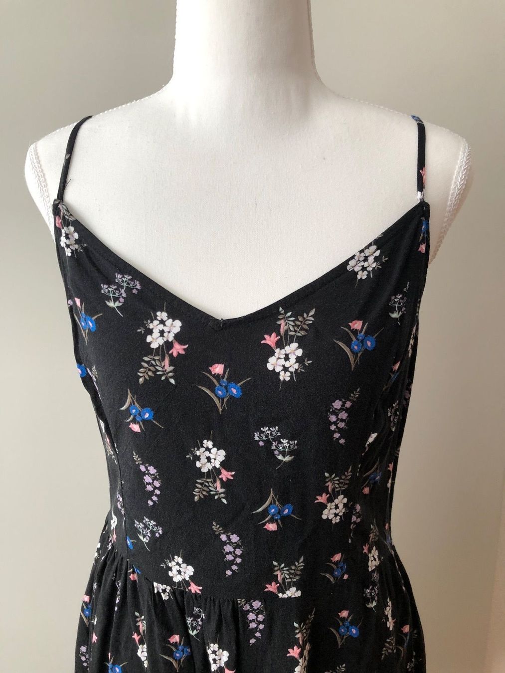 H&M Kleider: Kleid H&M schwarz Gr. 44 – Gebraucht aus Wallisellen von watcher01 1