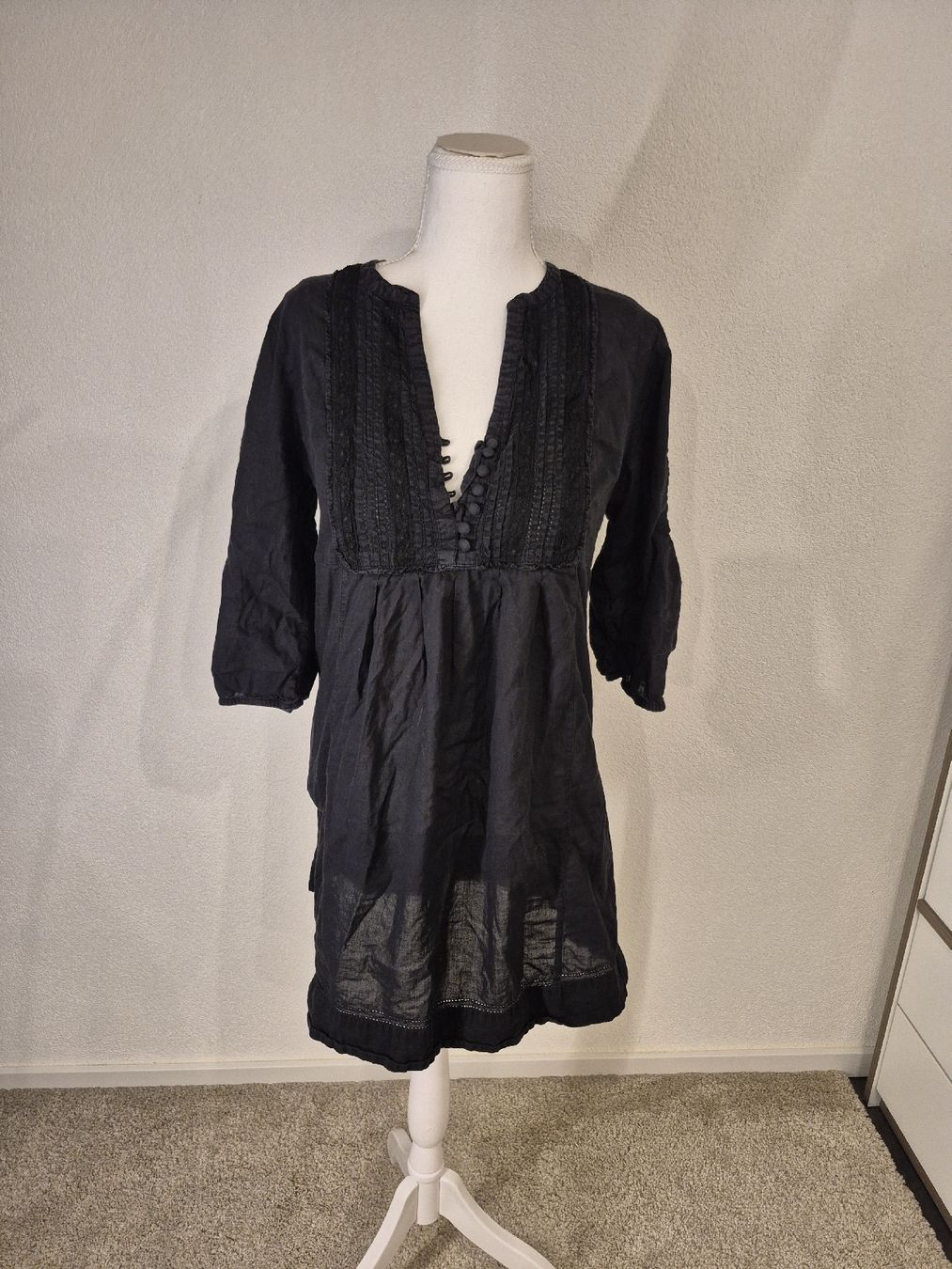 H&M Tuniche: Schwarze Tunika, H&M, Grösse M – Usato da La Neuveville venduto da Vestiaire_2011 1