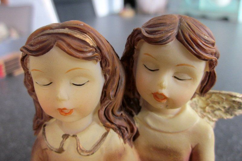 Statuette: Zwei singende Engel, Engelgruppe – Usato da Bischofszell venduto da Pfau0 3