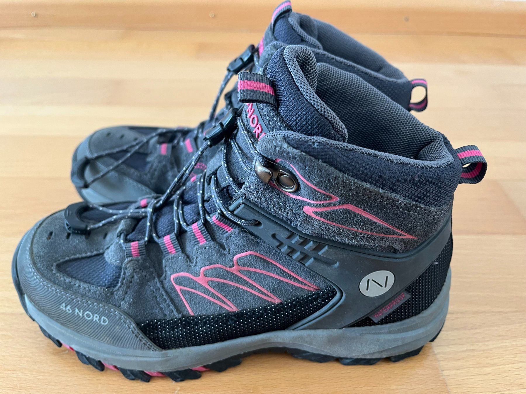 46 Nord Schuhe für Mädchen: 46 Nord Wanderschuhe - Grösse 35 – Gebraucht aus Muttenz von Juvenile33 1