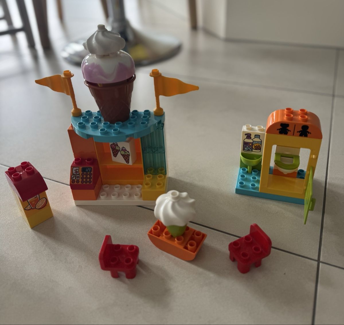 Lego Giocattoli: LEGO Duplo - Grosser Jahrmarkt – Nuovo (secondo la descrizione) da Geuensee venduto da Susnell 4
