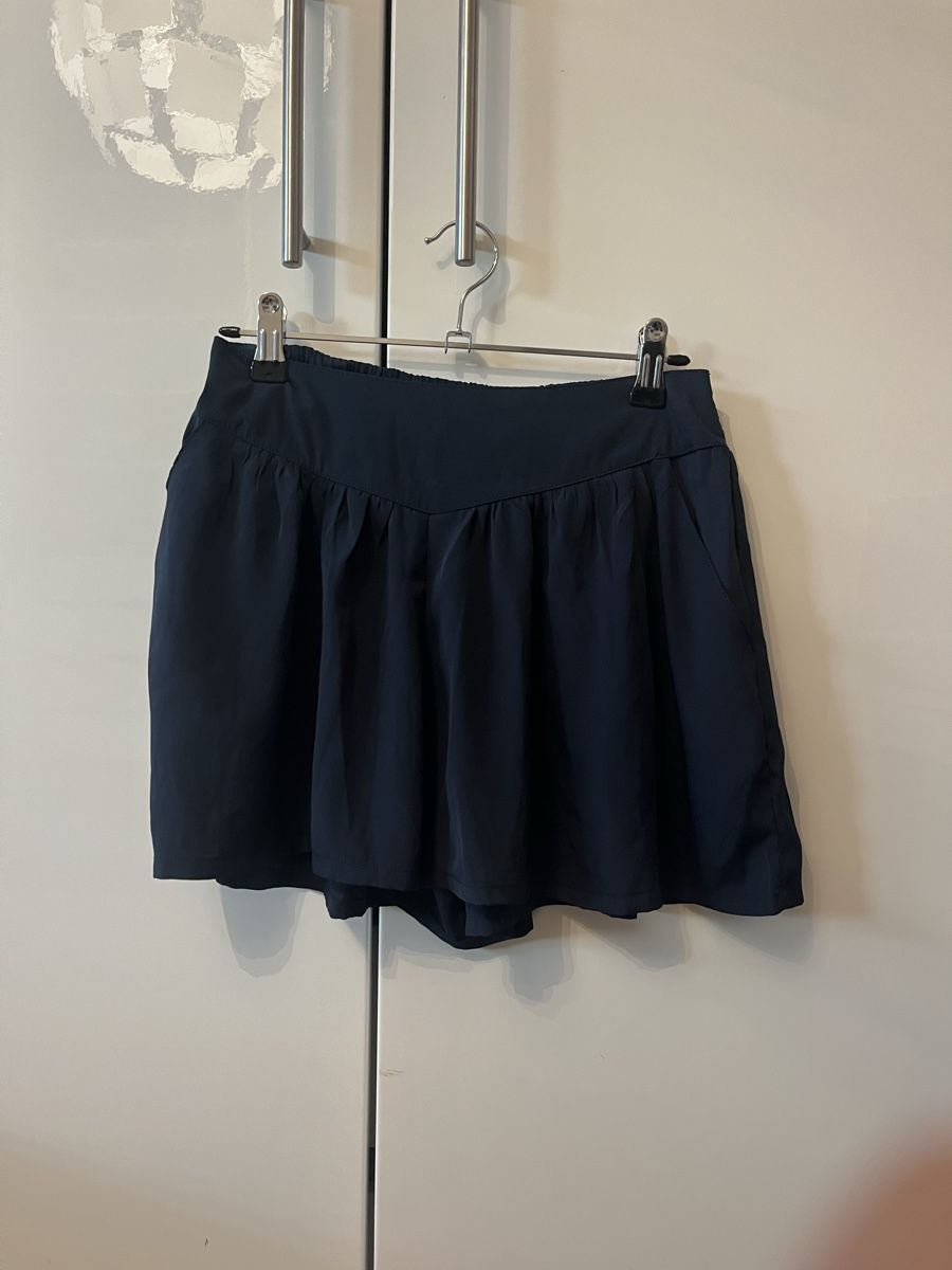 Bershka Pantaloni: Short de sport taille S/M Bershka  – Nuovo (secondo la descrizione) da Aigle venduto da sow_m7gm 6