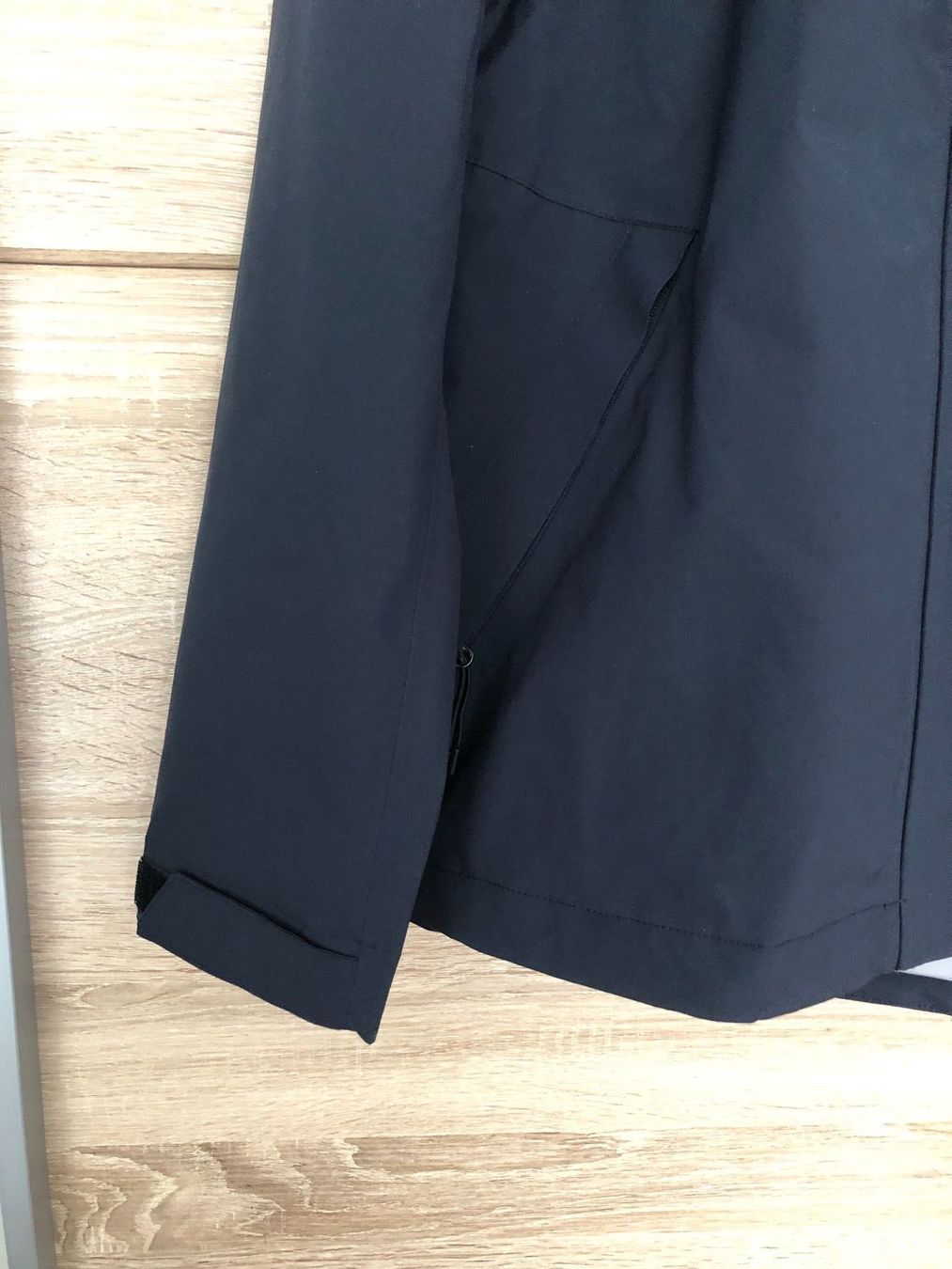 Giacche: Veste outdoor – Nuovo (secondo la descrizione) da Lausanne venduto da naranjo 2