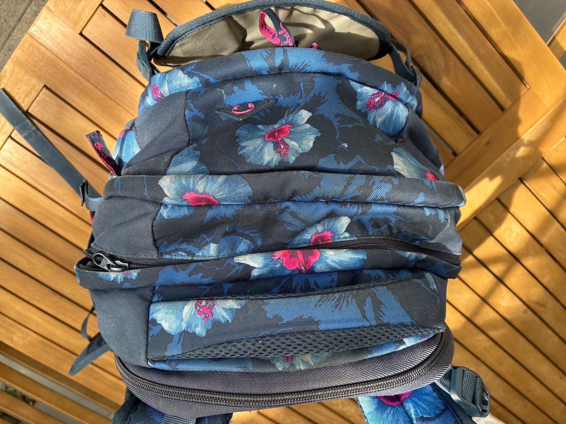 Satch Kindertaschen: Satch Rucksack Blumenmuster Dunkelblau gebraucht – Gebraucht aus Guntershausen von Gloominati 2