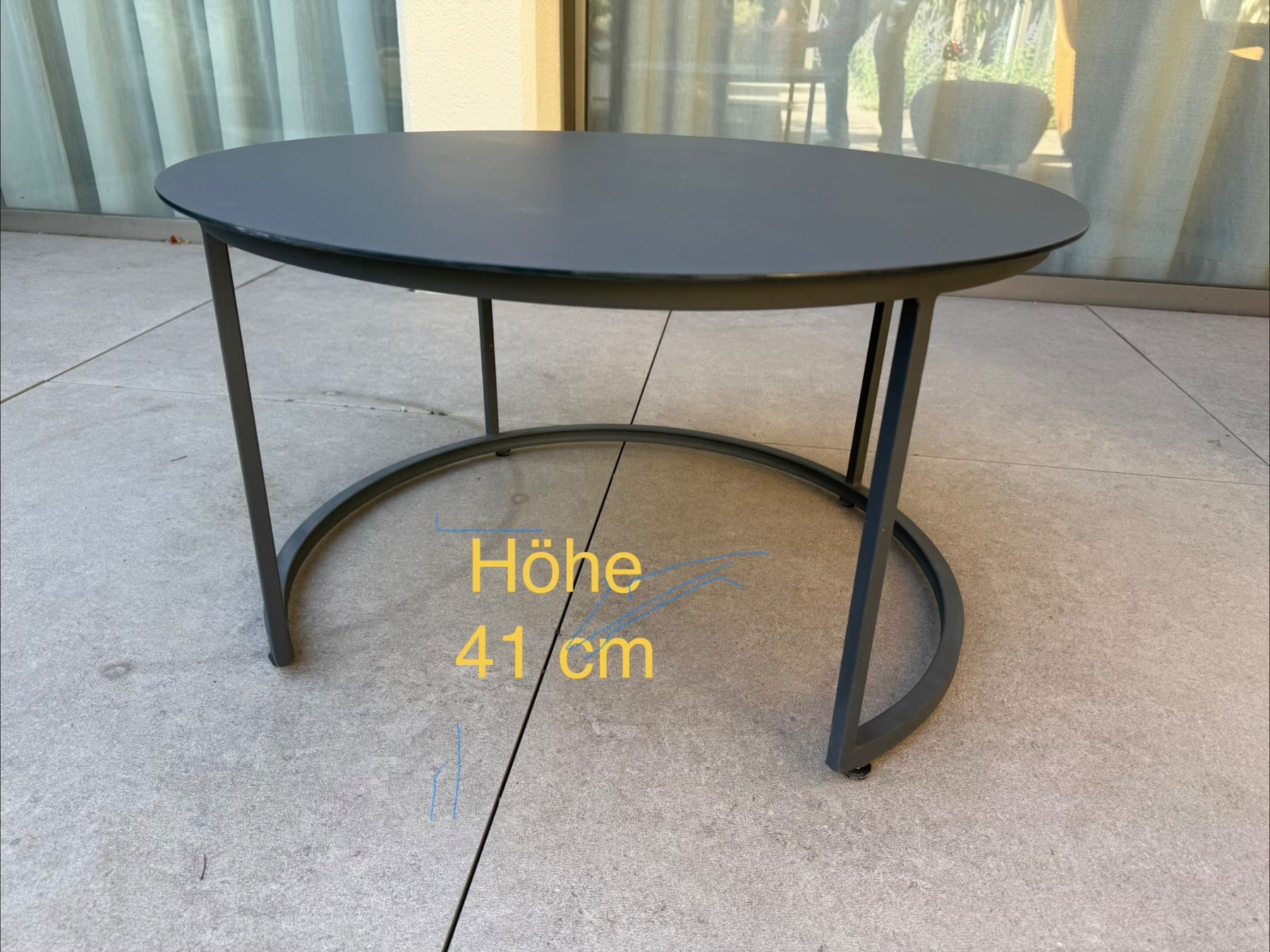 Livique Tavoli: Runder Loungetisch,  anthrazit – Usato da Chur venduto da Avero 3