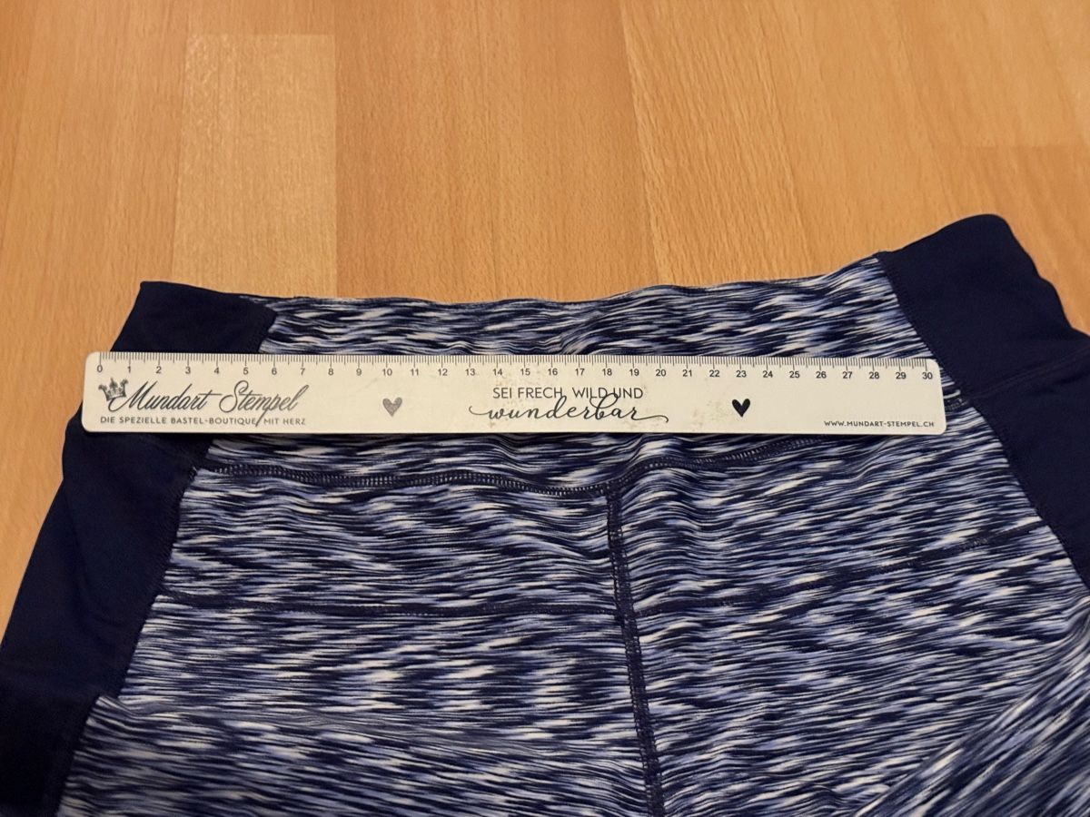 Calvin Klein Leggings: Calvin Klein Performance Caprihose – Usato da Thun venduto da tahari 5