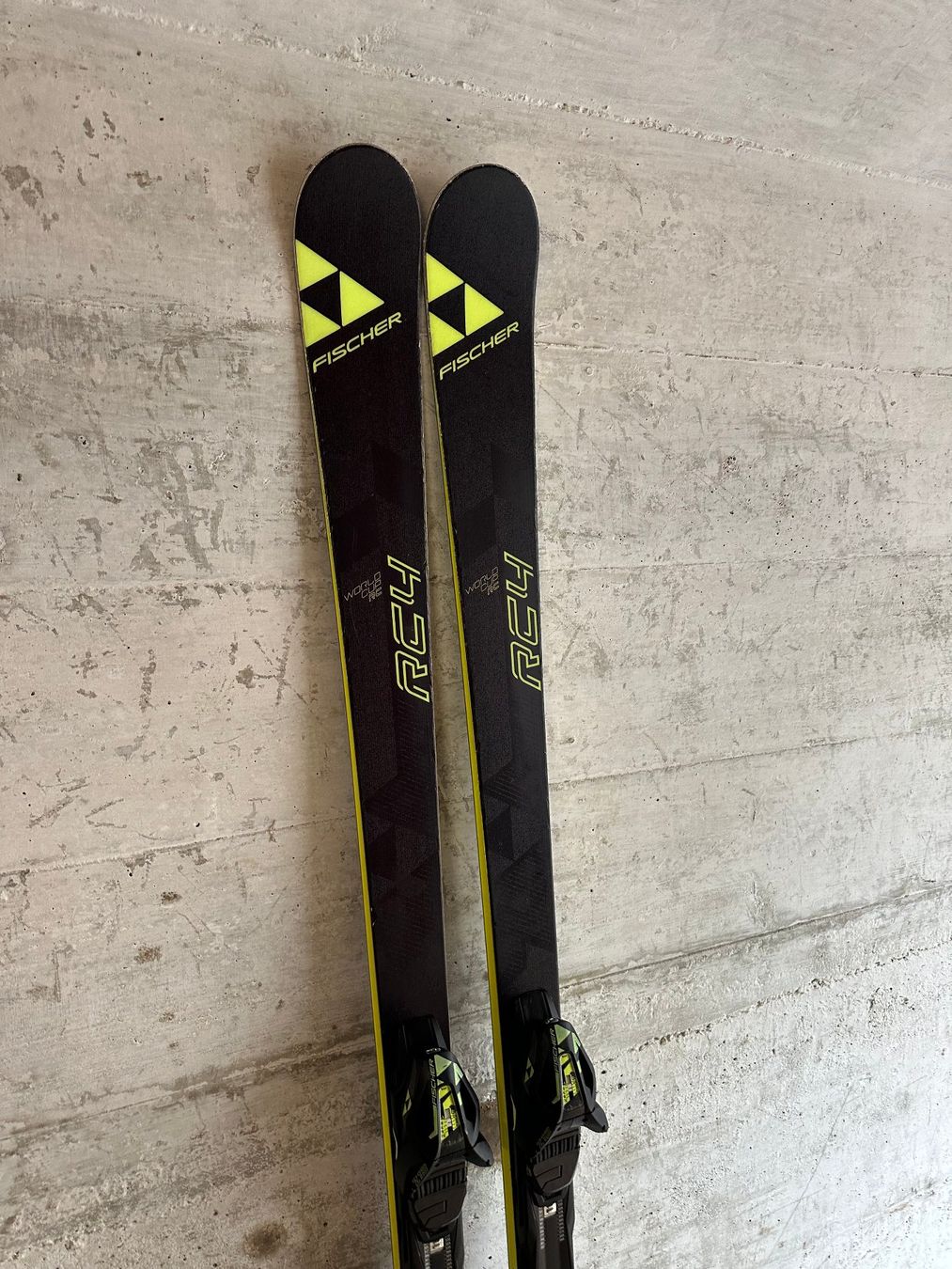 Fischer Skis: Fischer RC4 Ski 185CM – D'occasion à Emmenbrücke par karkarkar 1
