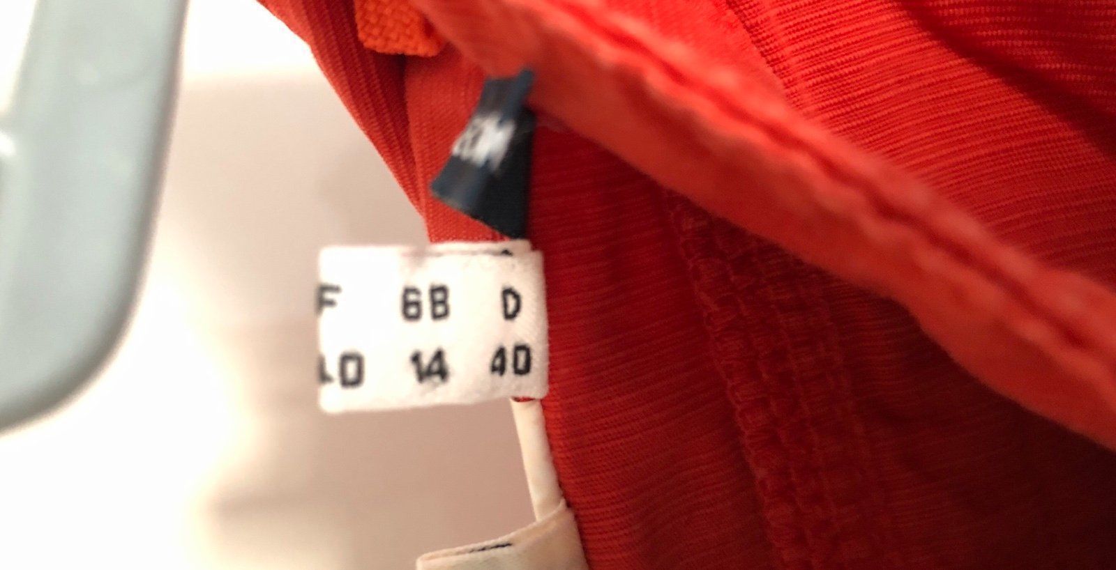 Armani Jeans: Armani Jeans – Usato da Schlieren venduto da Sunshines 5