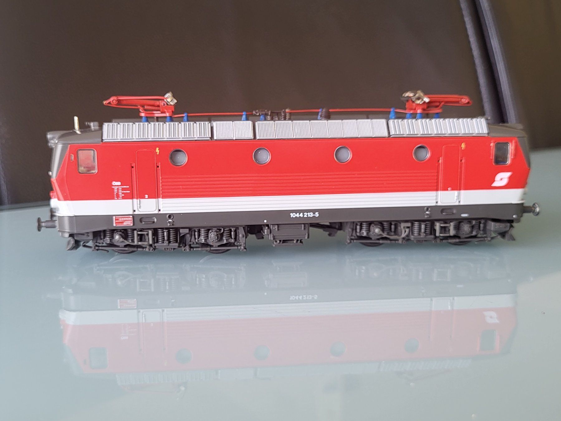 Roco Modelleisenbahnen: H0 ROCO ÖBB 1044 213-5 – Neu (gemäss Beschreibung) aus Oberburg von sensetal 4