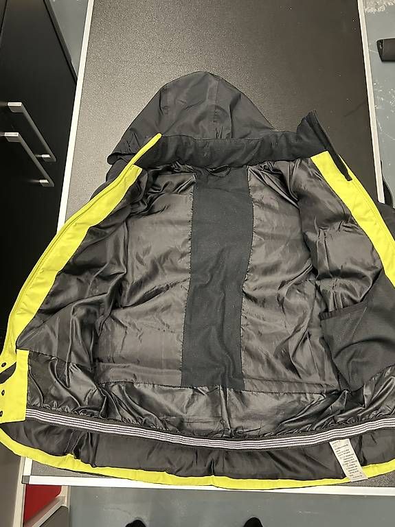 Giacche & Cappotti: Skijacke Winterjacke Gr. 122/128 – Usato da Esslingen venduto da Tksales 4