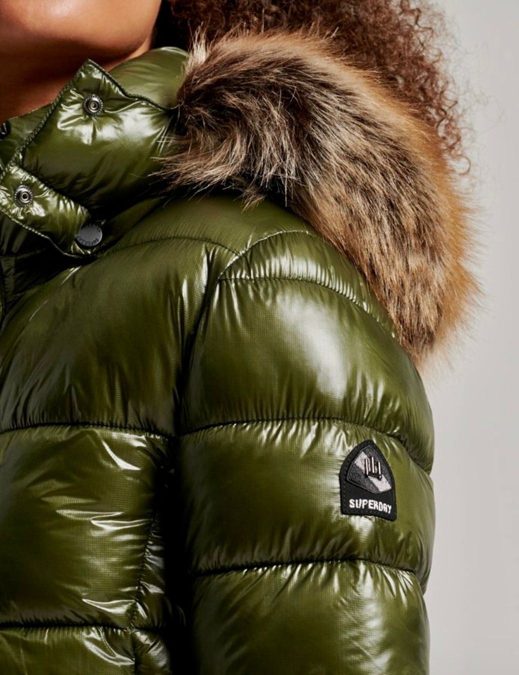 Superdry Vestes: SUPERDRY MOUNTAIN  TAILLE 38 NEUVE – Neuf avec emballage d'origine à Vuisternens-Romont par gol_xp6p 1