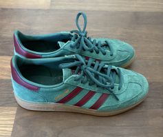 Adidas Spezial grün/dunkelrot Gr. 39 1/3