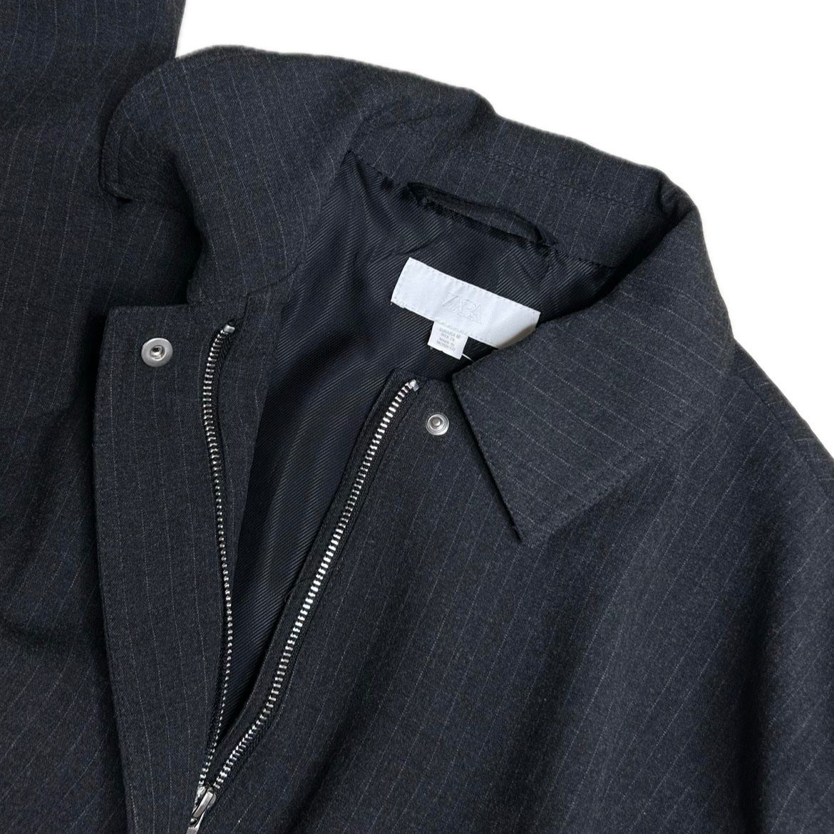 Zara Vestes: NEW Zara Bomber Jacket with Pinstripes – Neuf (Voir description) à St. Gallen par look-twice 2