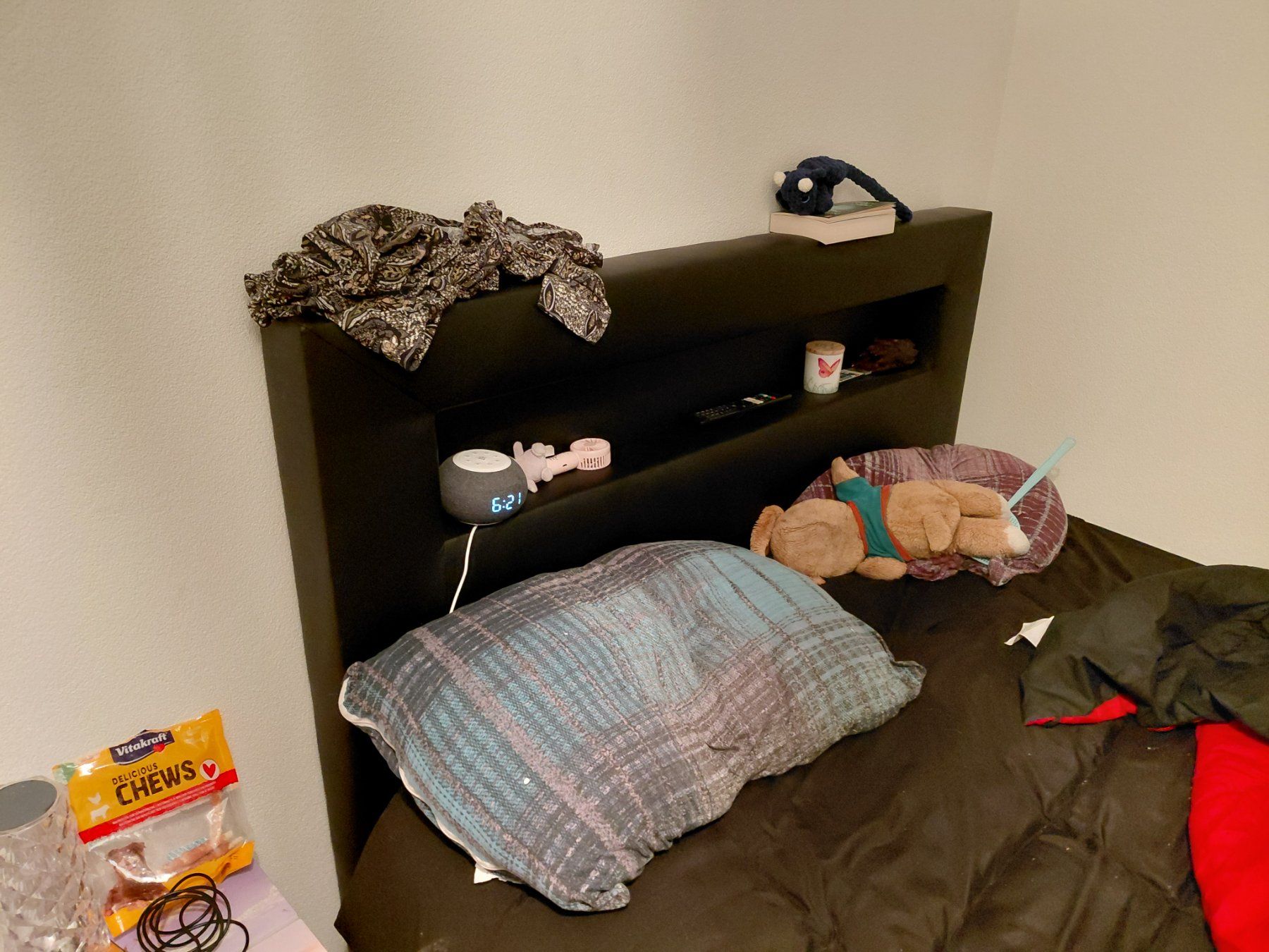 Letti: Schwarzes Boxspringbett mit Licht – Usato da Rothrist venduto da Jessica024 1