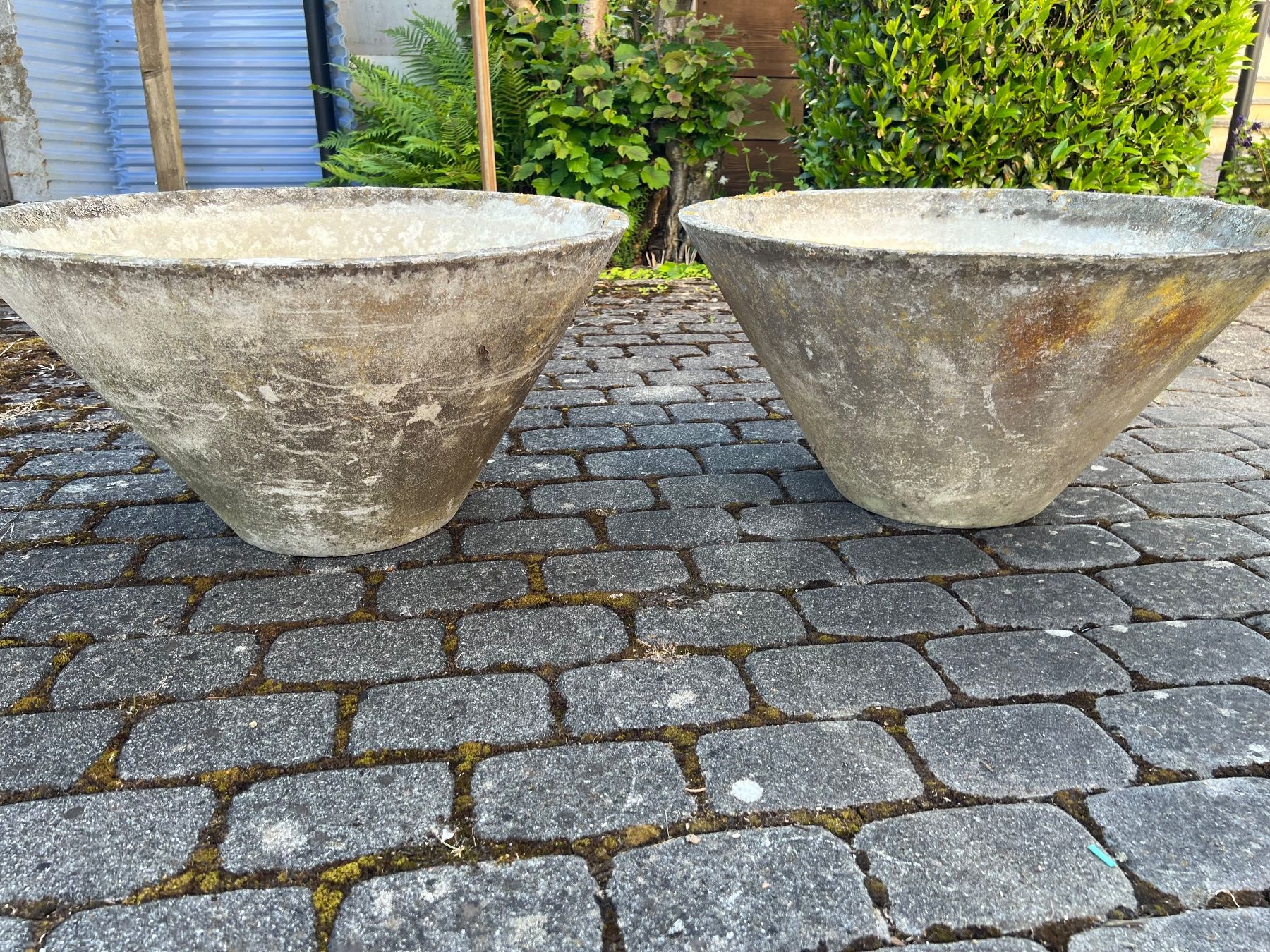 Eternit Vasi per fiori: Pflanzentopf / Eternit / ev. Willy Guhl – Usato da aarwangen venduto da Butzi99