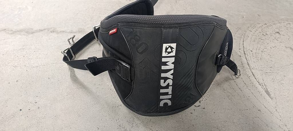 Attrezzatura da arrampicata: Windsurf kite harnais Mystic  – Usato da Montreux venduto da rao_r66l