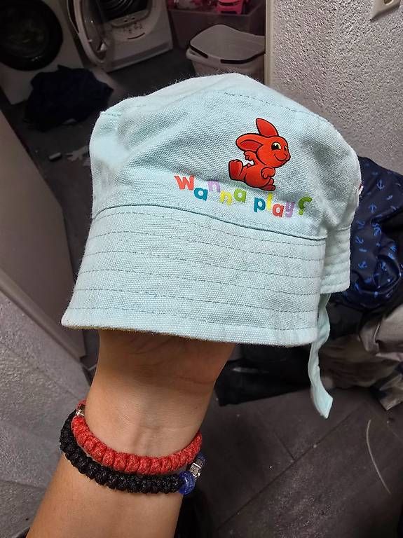 Chapeaux, bonnets & casquettes: Lego Sonnenhut – D'occasion à Domat/Ems par del_glb5