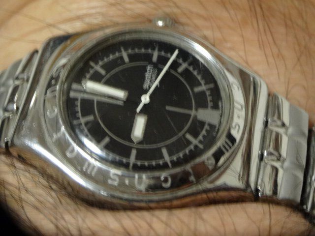 Swatch Montres: S-WATCH HERREN UHR,QUARTZ.SWISS MADE.LÄÜFT – D'occasion à zürich par ahmad01