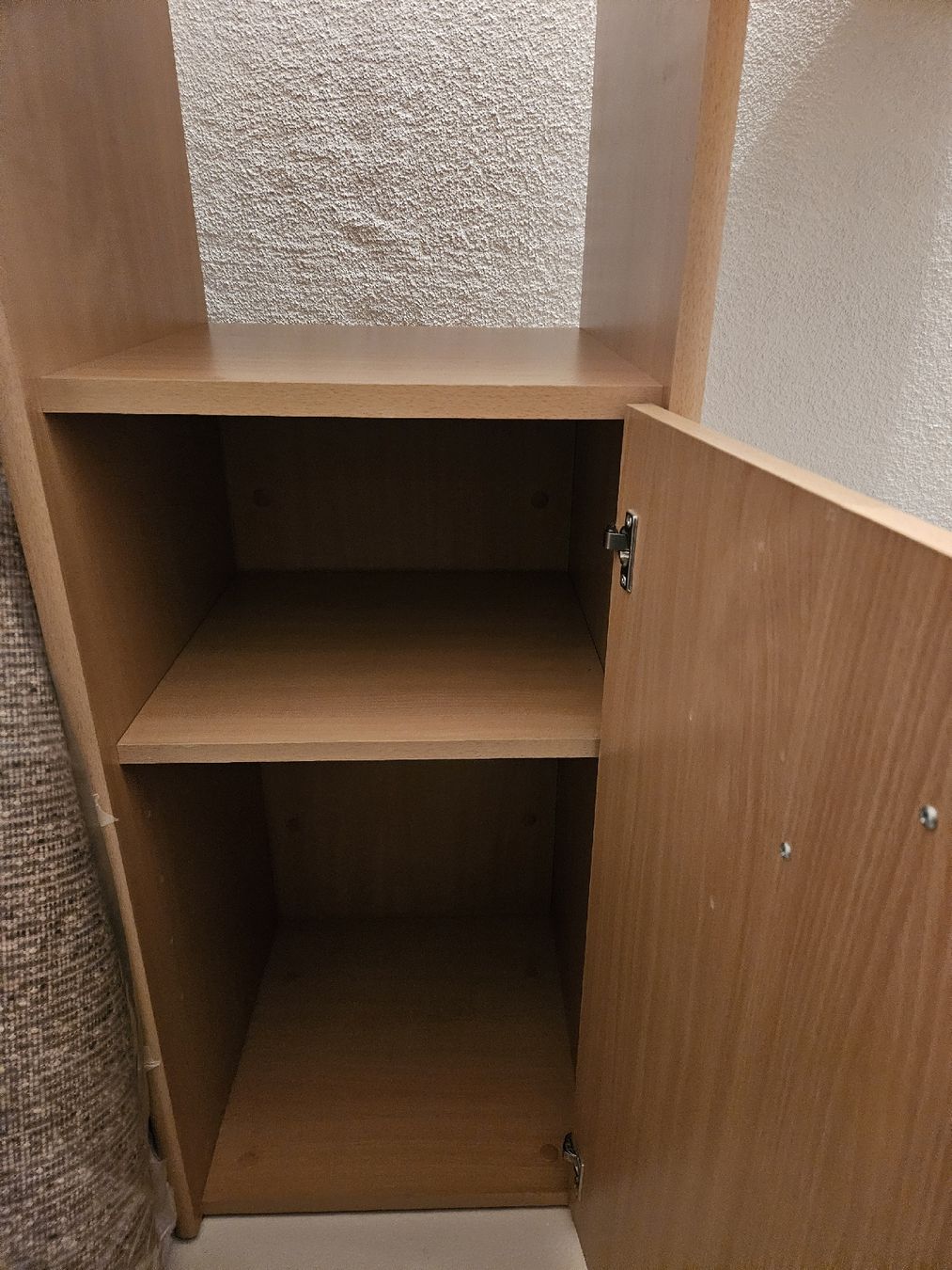 Tavoli: Bar mit wenig Gebrauchsspuren – Usato da Nänikon venduto da P.G.87 2