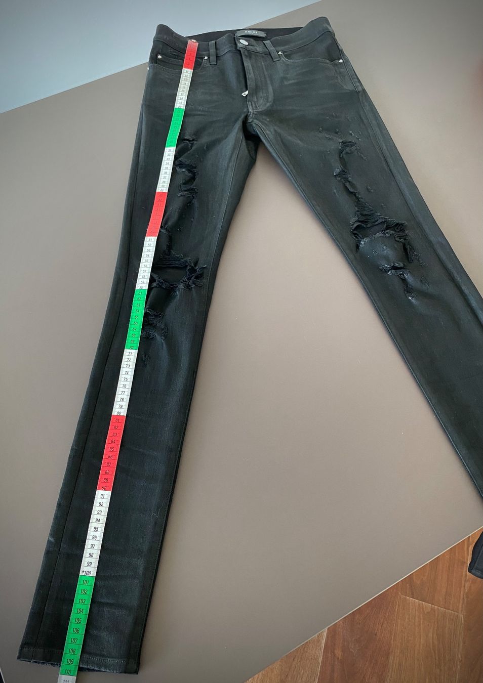 Amiri Jeans: AMIRI Skinny Jeans in Black – Gebraucht aus Zürich von pas_9czf 4