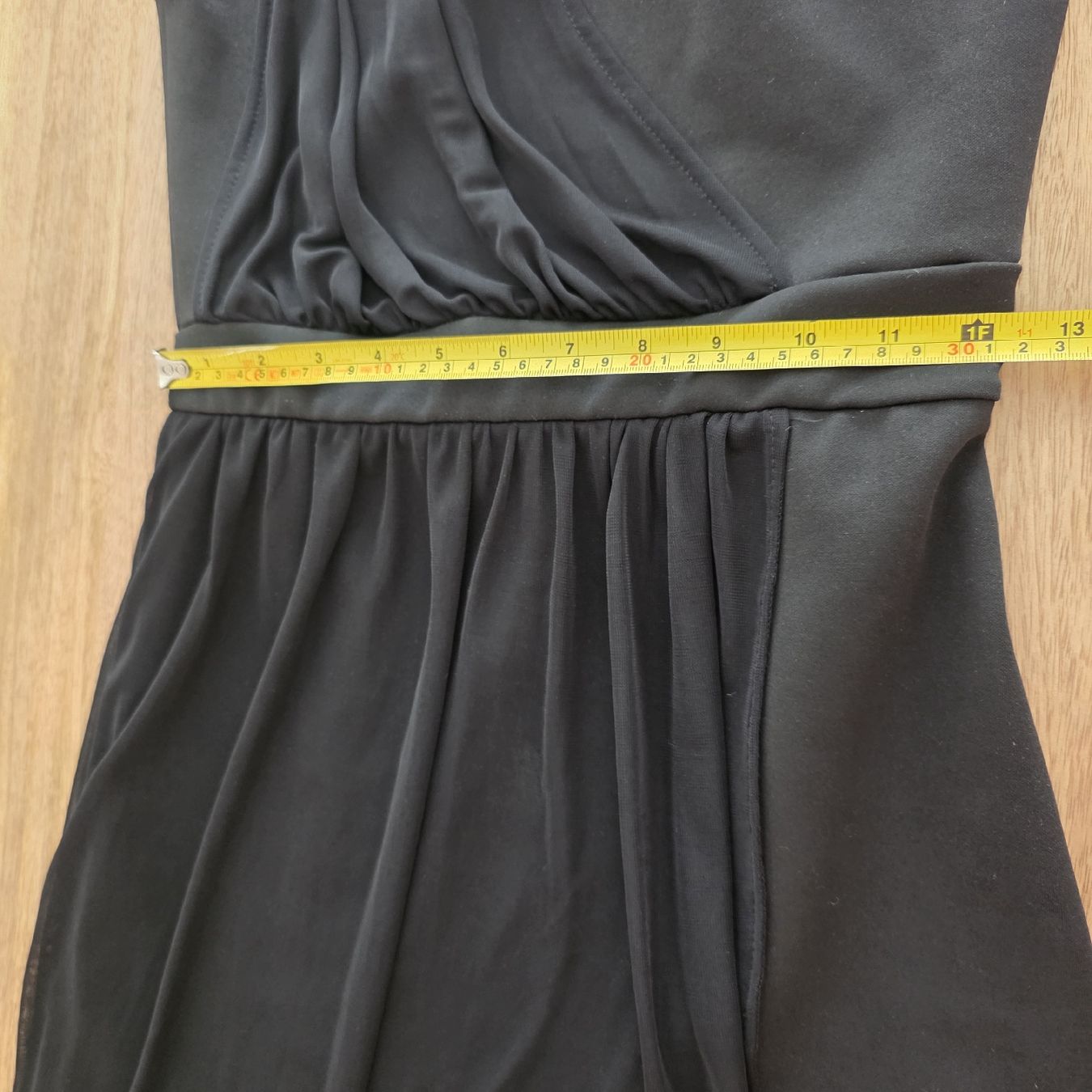 Kleider: Kleid Schwarz One-Shoulder Chiffon Grösse S – Gebraucht aus Rheinsulz von Gilea 7