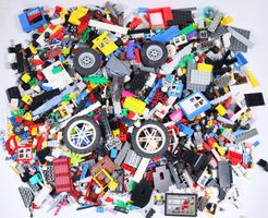 1.5 kg. Legoteile mit Minifiguren