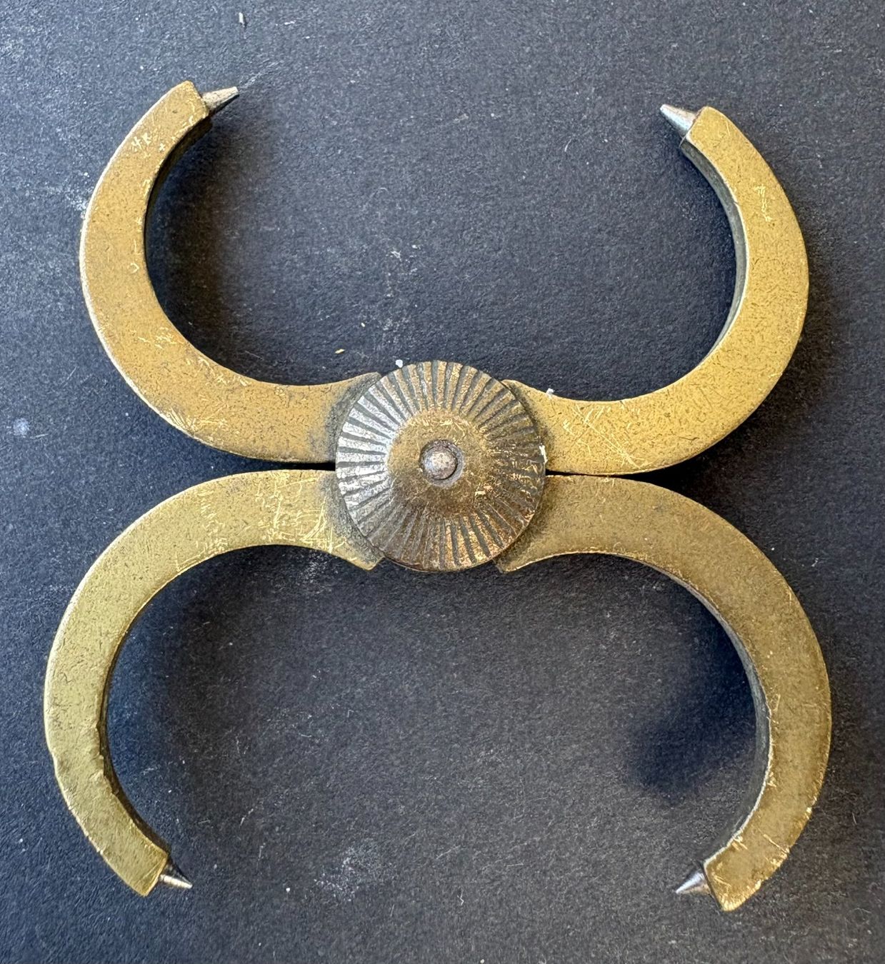 Tutti gli attrezzi: VINTAGE RUNDLAUFZIRKEL – Usato da Ostermundigen venduto da Wyatt-Earp 1